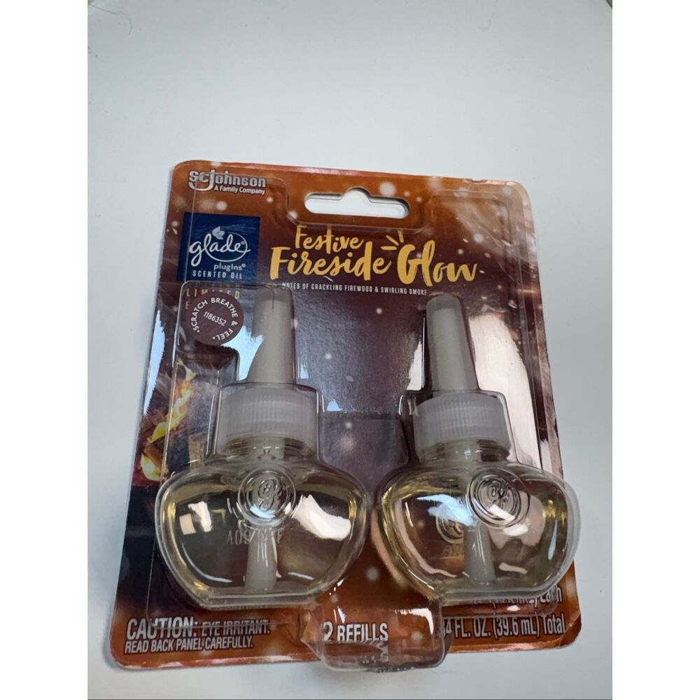 Glade PlugIns Festive Fireside Glow Scented Oil Refills 2 Pack Limited Edition